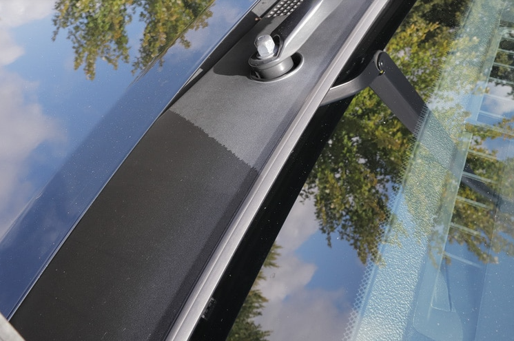 GTECHNIQ C4 | GTECHNIQ C4 | PLASTIC PERMANENT TRIM RESTORER