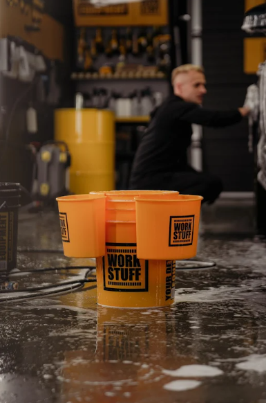 Workstuff | Buckethanger Gul