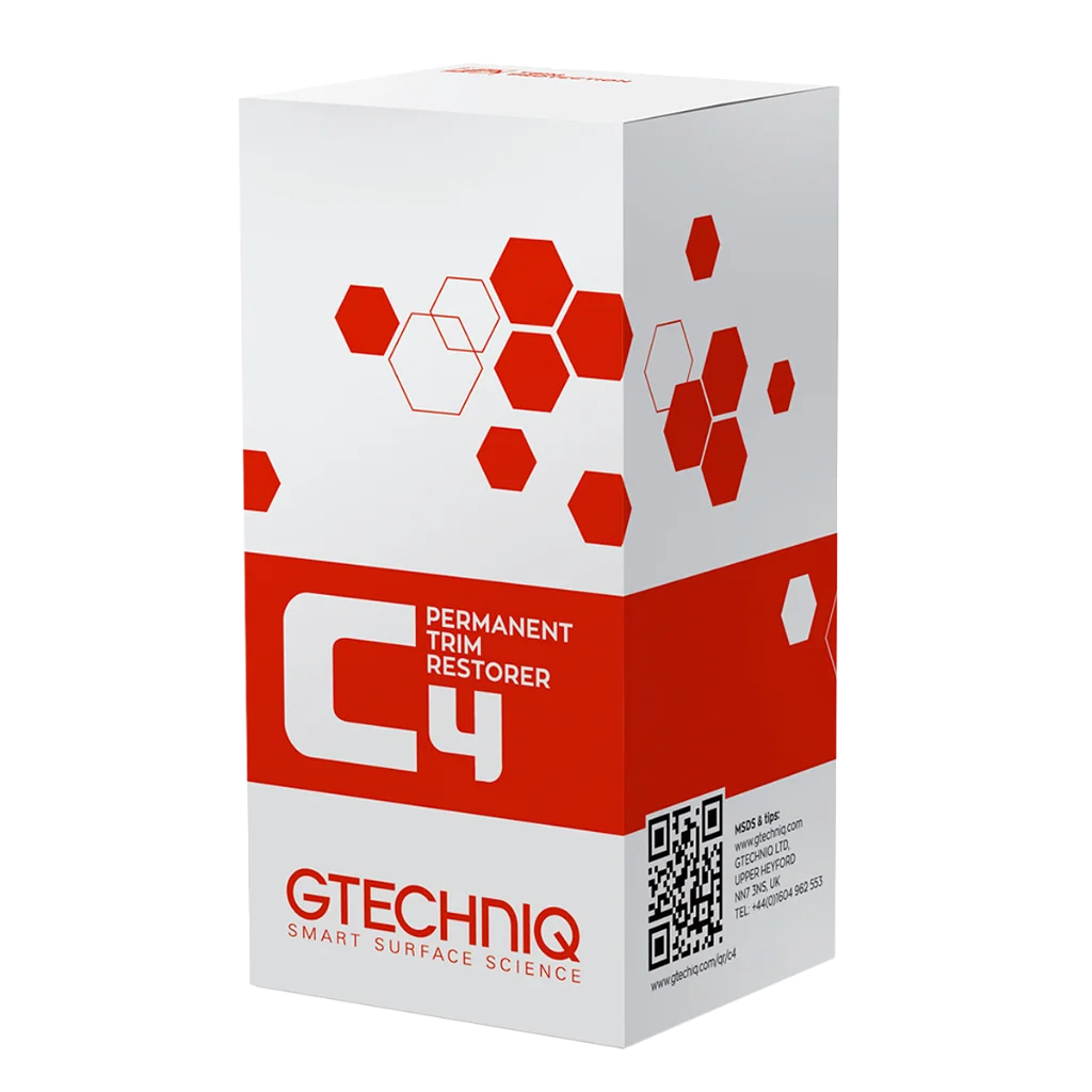 GTECHNIQ C4 | GTECHNIQ C4 | PLASTIC PERMANENT TRIM RESTORER